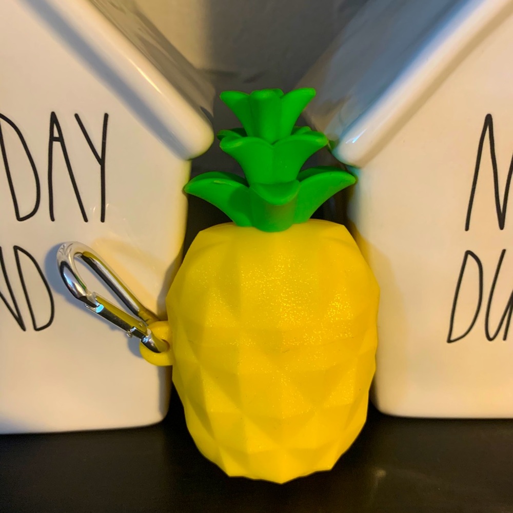 Bath & Body works Hand Sanitizer case